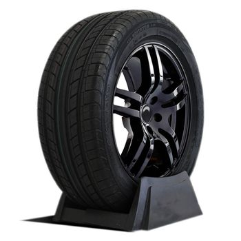 Pneu-Cooper-Chengshan-Aro-18-225-40R18-92Y-XL-Sportcat-CSC-5-em-destaque-com-design-esportivo-e-moderno-na-cor-preta-