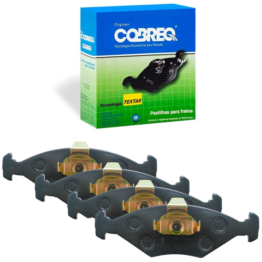 Kit de quatro pastilhas de freio Cobreq sobre fundo branco com embalagem ao fundo